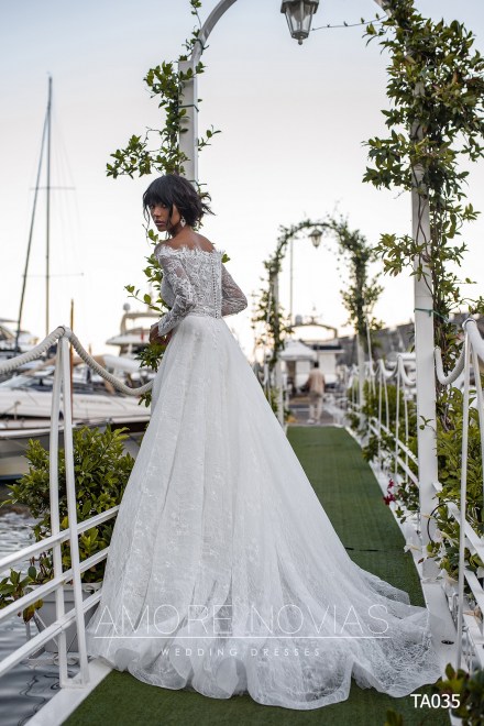 https://amore-novias.com/images/stories/virtuemart/product/TA035       (4).jpg